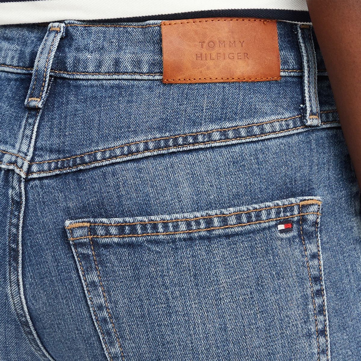 TOMMY HILFIGER